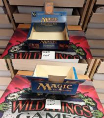 EMPTY BOX: Legends: Booster Box: V025